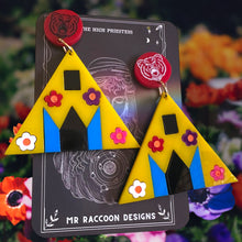 Load image into Gallery viewer, Beary Cute Midsommar House