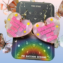 Load image into Gallery viewer, Stuns in new selfie