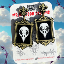Load image into Gallery viewer, Skull Frame Dangles
